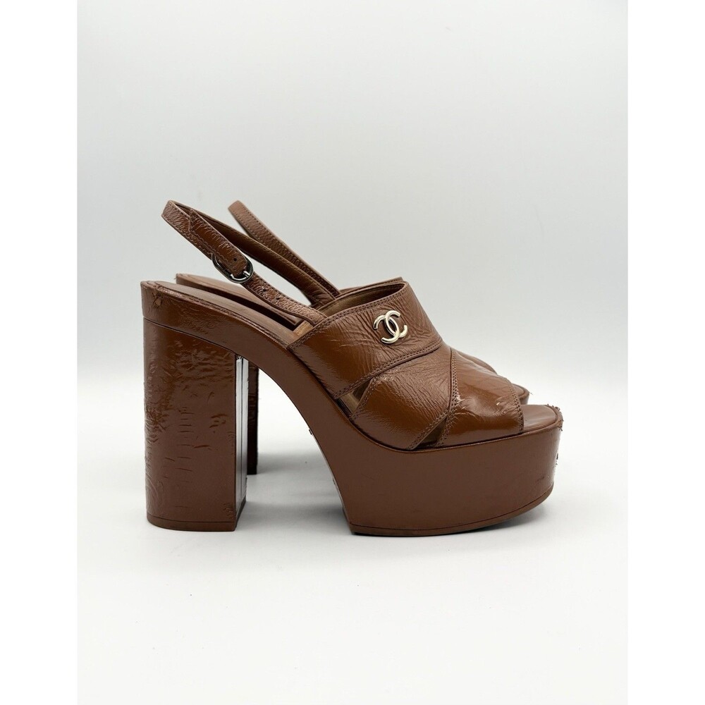 Chanel 2023 Brown Patent Leather Platform Slingback Sandals CC Logo EU 37